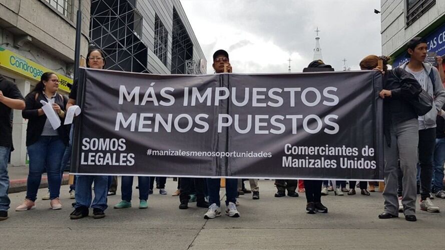 Hunden proyecto que cobraría más impuestos a comerciantes en Manizales. Foto: Adrian Rodríguez (W Radio)