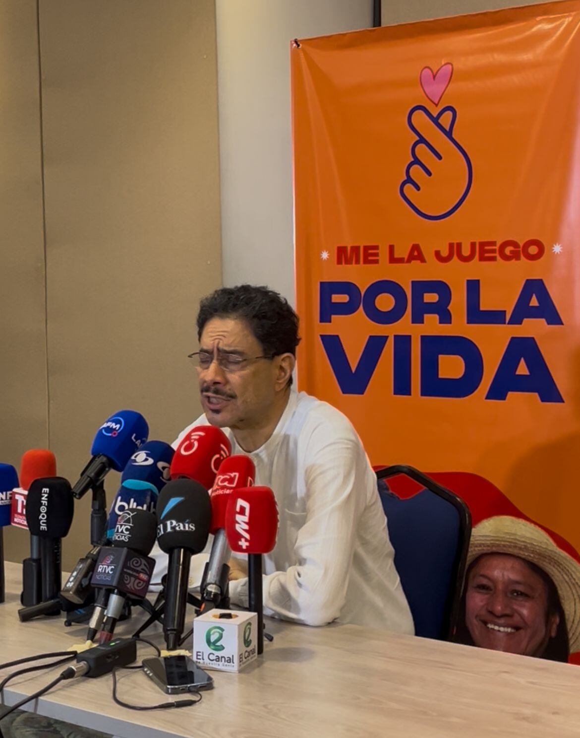 Cepeda pide acelerar debate presidencial y reclama a Abelardo designación de compromisarios