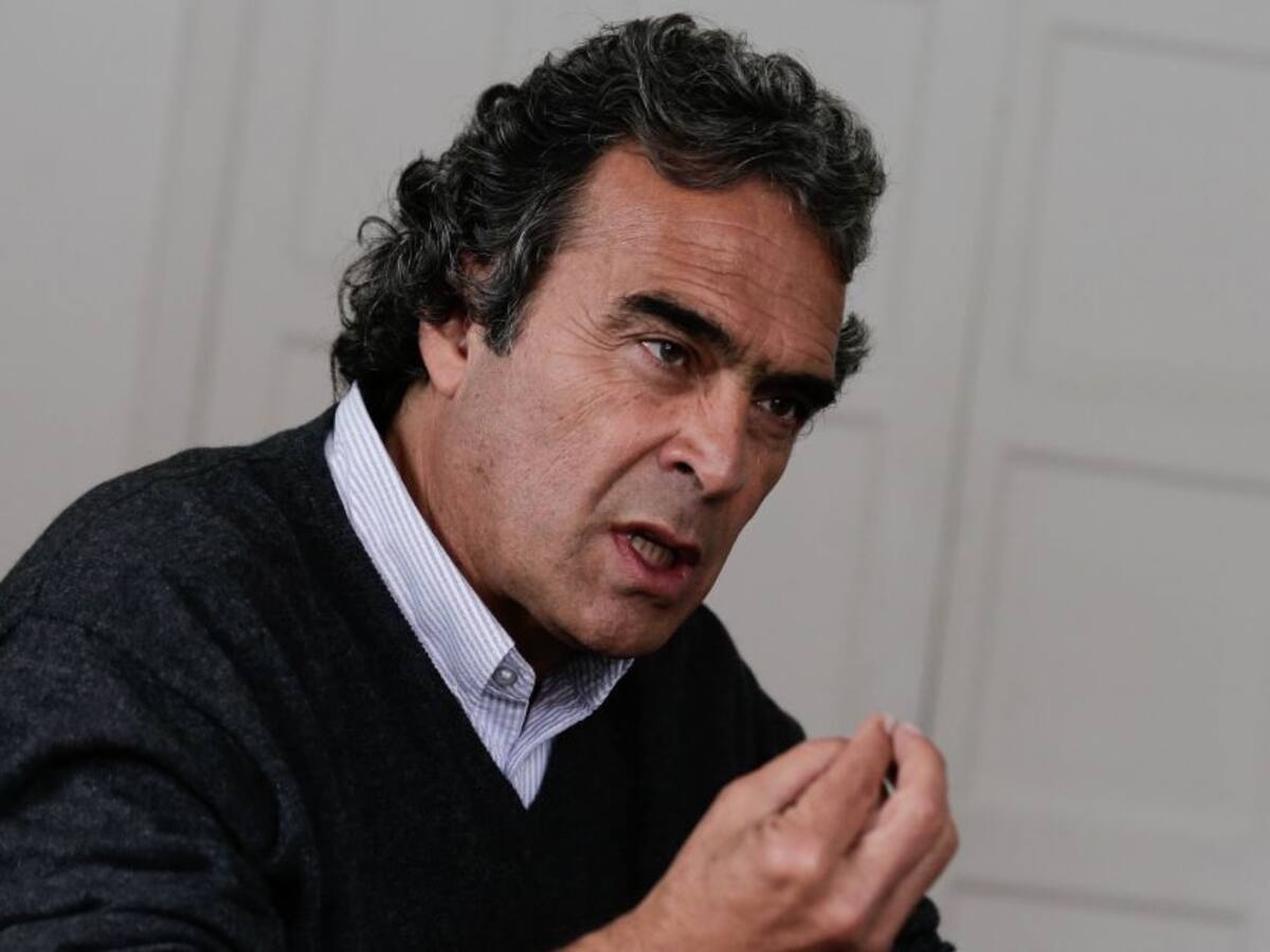 "Pedagogía y cultura ciudadana para evitar catástrofes sanitarias": Fajardo