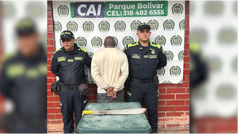 Capturado por atacar con un machete a su pareja- foto policía Metropolitana