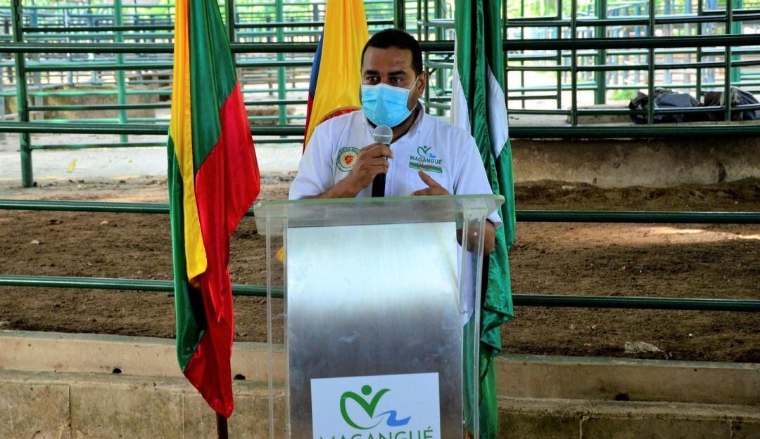 Carlos Cabrales arremetió contra la entidad porque no ha desarrollado las obras para reforzar el muro de contención en el barrio Girardot