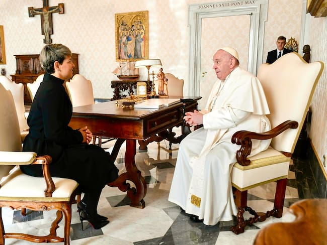 Papa Francisco recibió en audiencia privada a la primera dama