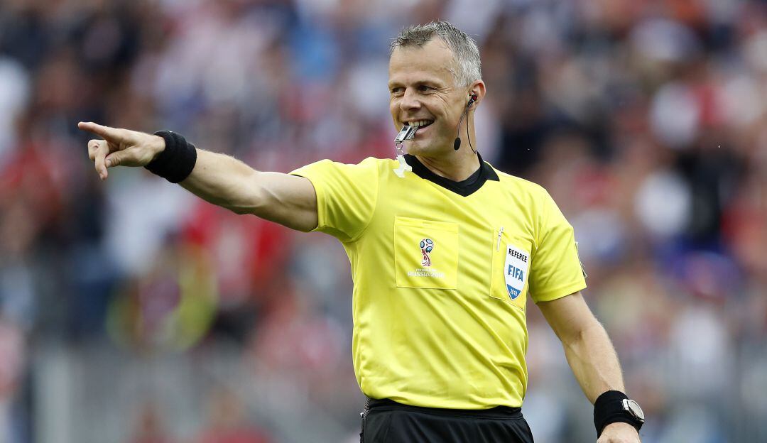 El árbitro neerlandés, Björn Kuipers, durante el Mundial de Rusia 2018.