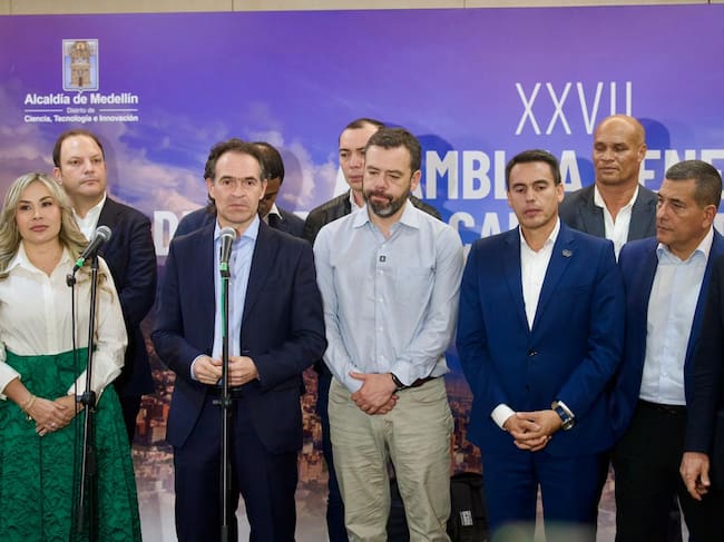 Alcade Federico Gutiérrez en reunión de Asocapitales- foto alcaldía