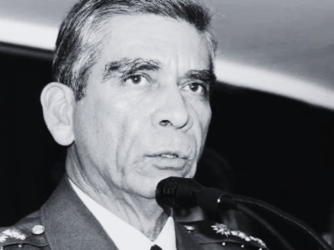 A los 80 años falleció el general en retiro Jorge Enrique Mora Rangel en el Hospital Militar en Bogotá.