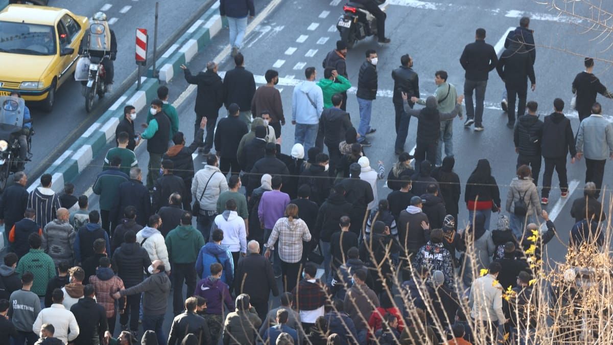 Irán: protestas continúan pese a represión gubernamental