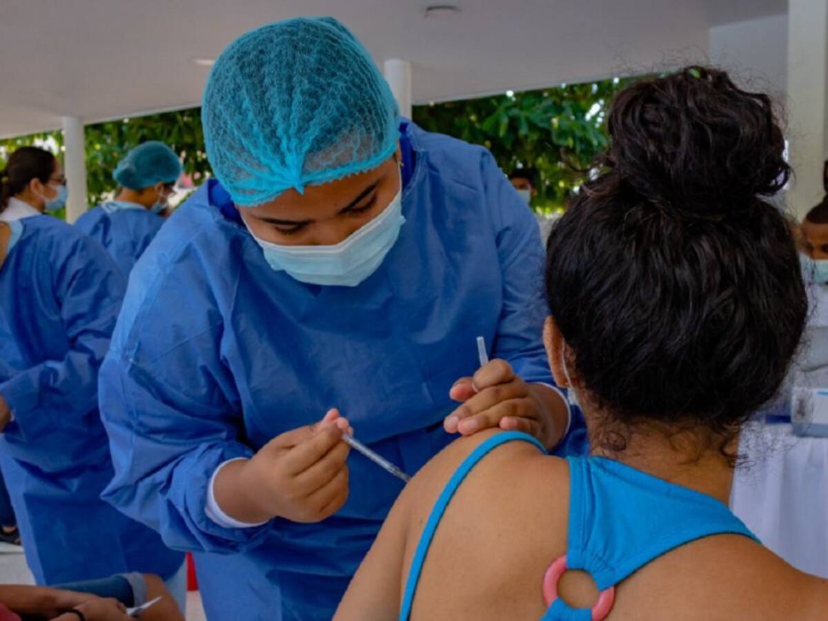 Cartagena recibió nuevo lote de vacunas de AstraZeneca