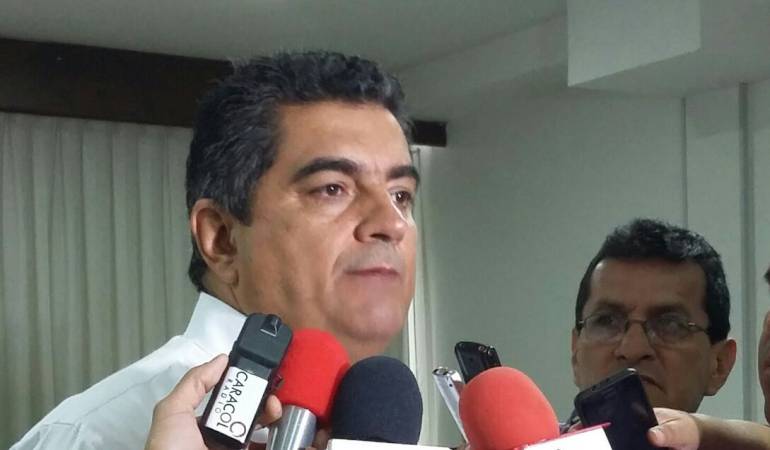 El mandatario seccional presenta molestias en la cadera.
