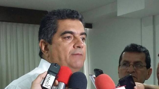 El mandatario seccional presenta molestias en la cadera.