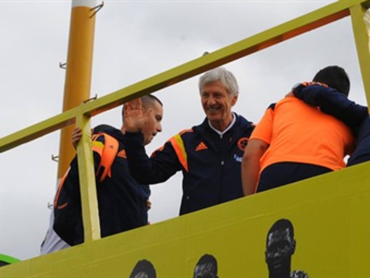 Pékerman pidió tiempo para reflexionar y pensar un poco: Luis Bedoya