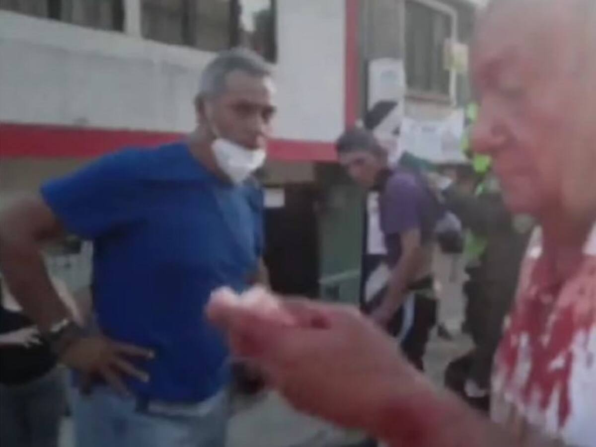 Video de la fuerte agresión que sufrió el papá de Hernán Torres en Ibagué