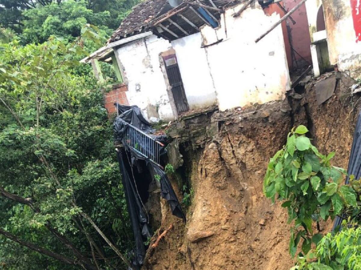 En Ebéjico cuatro viviendas colapsaron, sus habitantes ya habían evacuado