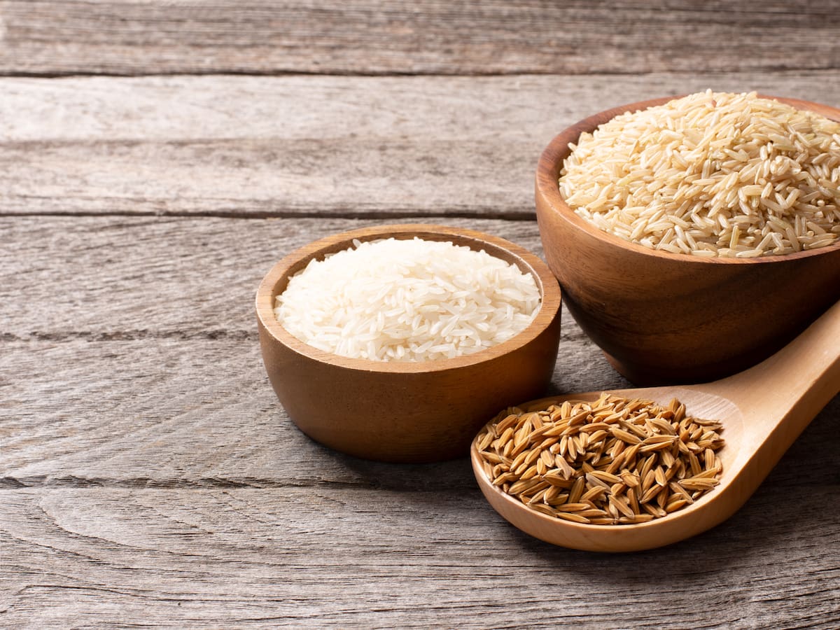 ¿El arroz integral tiene las mismas calorías que el arroz blanco?