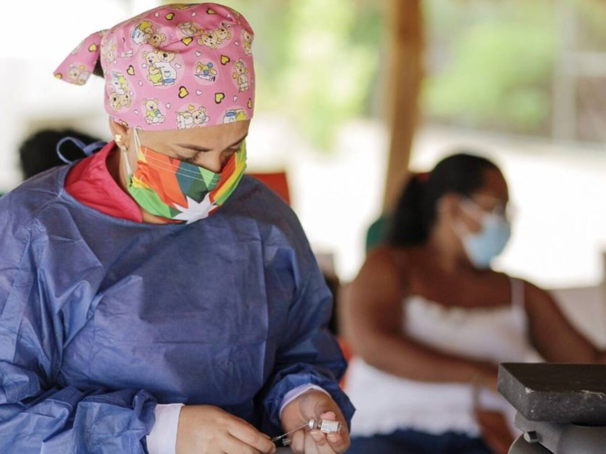 Jornada de vacunación contra el COVID-19 para actores festivos