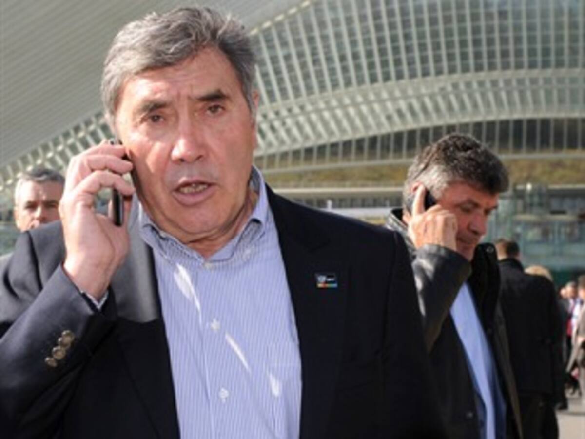 El ex ciclista Eddy Merckx es acusado en un caso de corrupción con la polícia belga