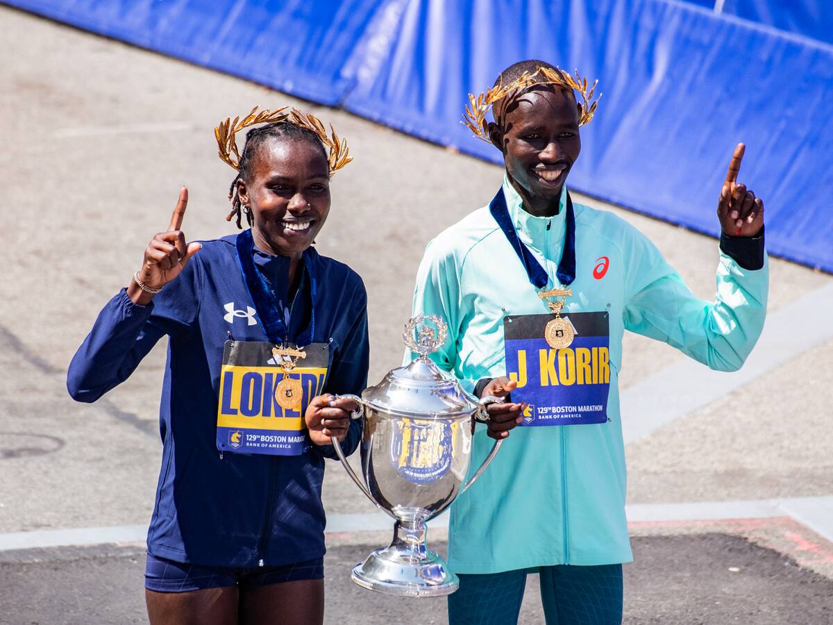 Los kenianos Sharon Lokedi y John Korir se llevaron el triunfo en la Maratón de Boston