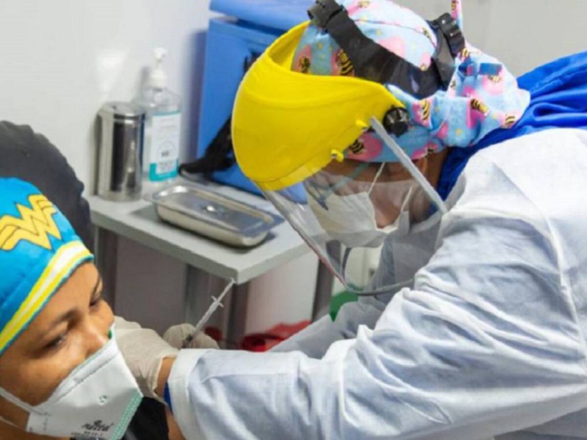 Más de 2.700 dosis llegarán a Barranquilla para continuar con vacunación
