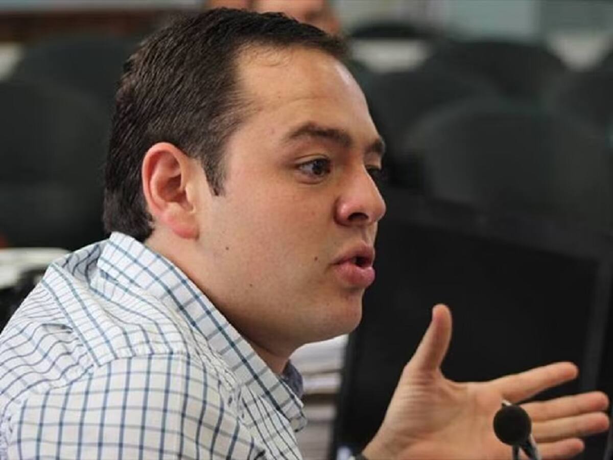 Molestia en Manizales por vacaciones del alcalde ante emergencia por Nevado del Ruiz
