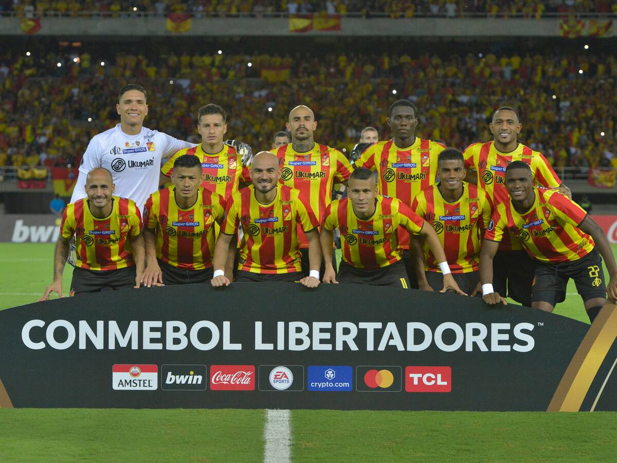 ¿Se caen los equipos colombianos en torneos Conmebol?