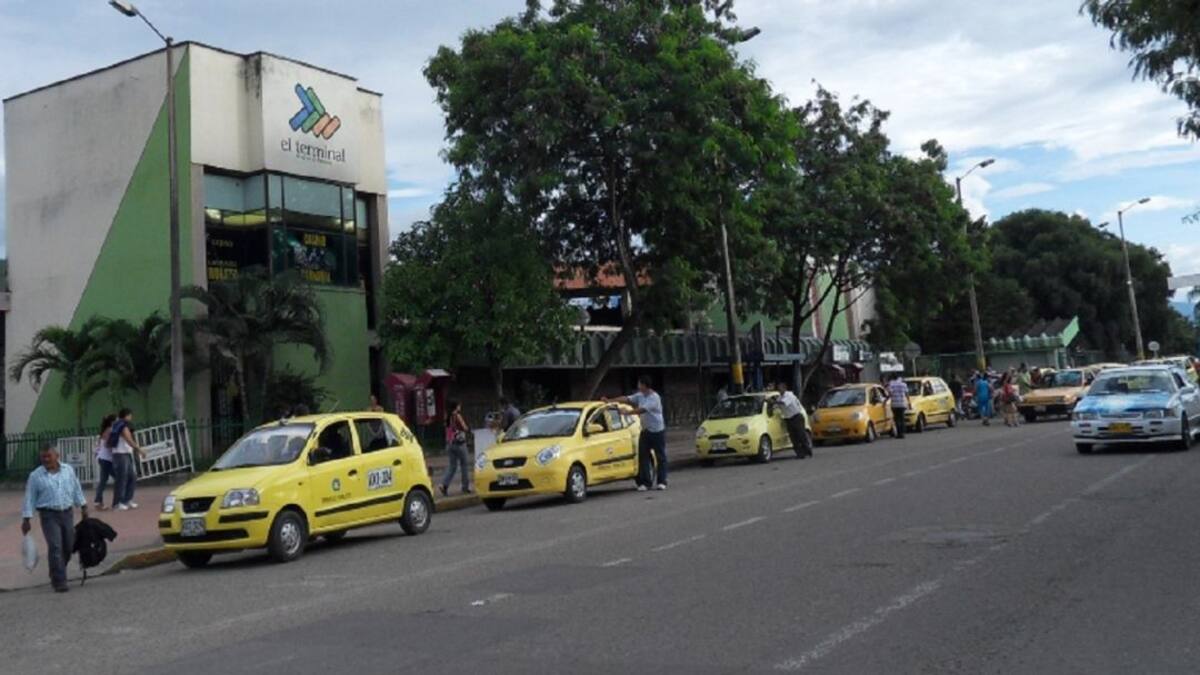 Durante festivo pasaran por terminal de transporte de Neiva 19 mil personas