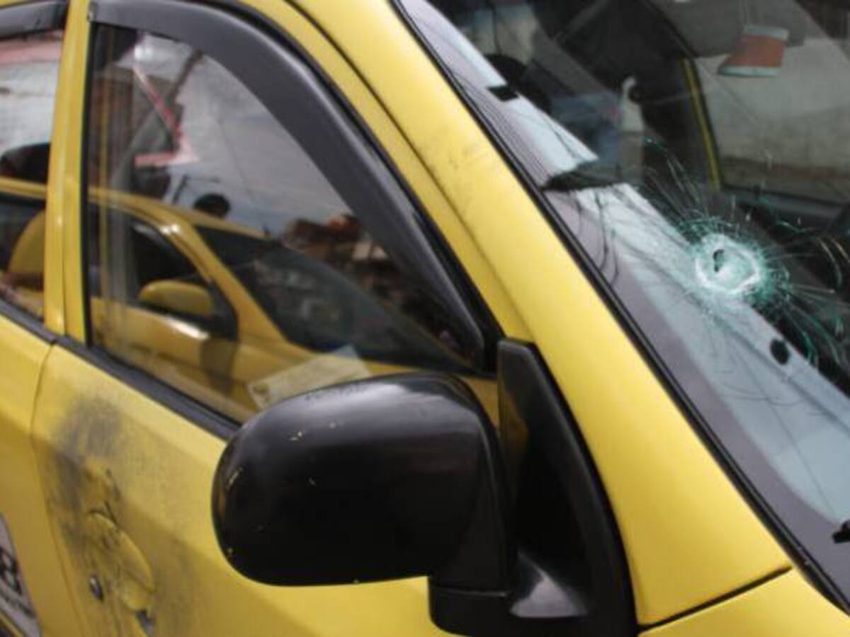 Un taxista muerto y otro herido en Armenia por ataque de sicarios