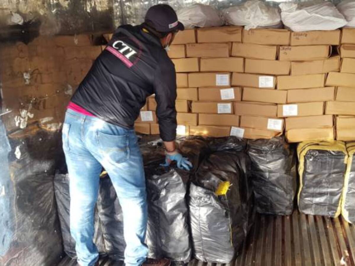 Capturan a tres presuntos miembros de La Oficina con 700 kilos de creepy