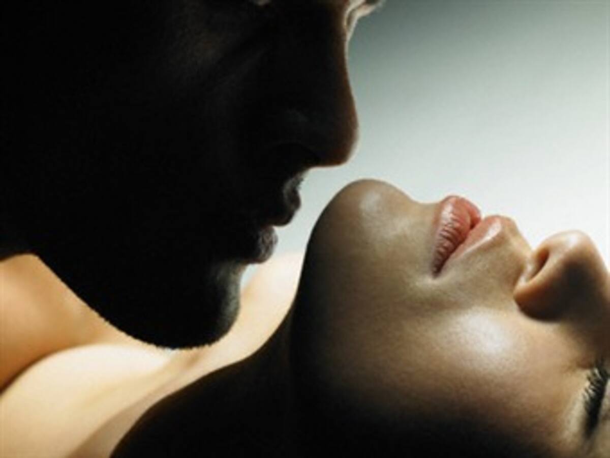 Sacerdote recomienda un Kama Sutra para tener sexo como Dios manda
