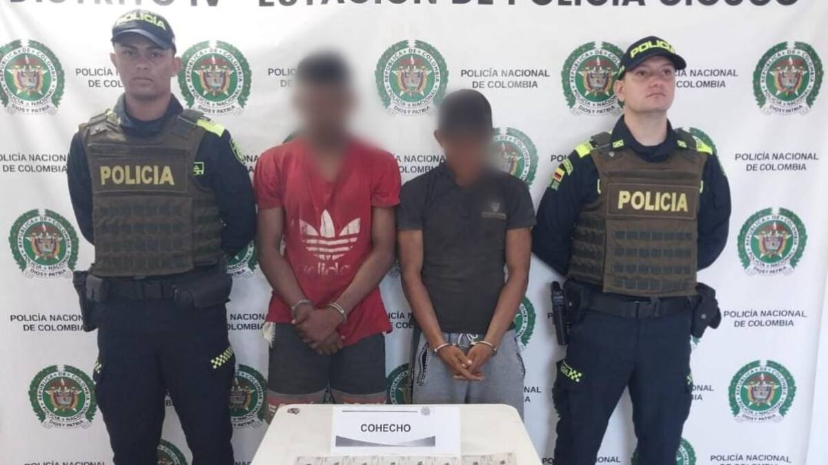 Dos hermanos capturados tras ofrecer dinero a Policías en Cicuco
