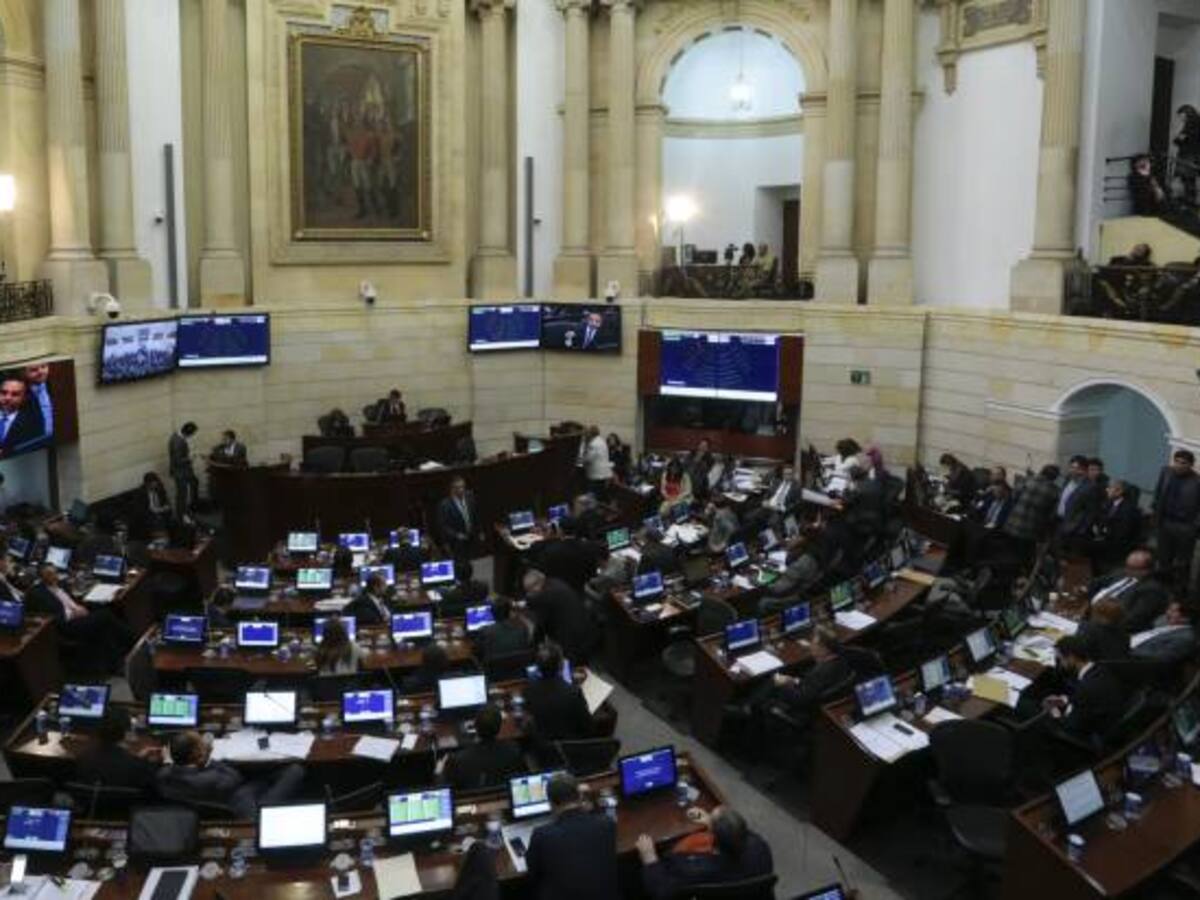 Comisión de Paz del Congreso celebra inminente acuerdo con las Farc
