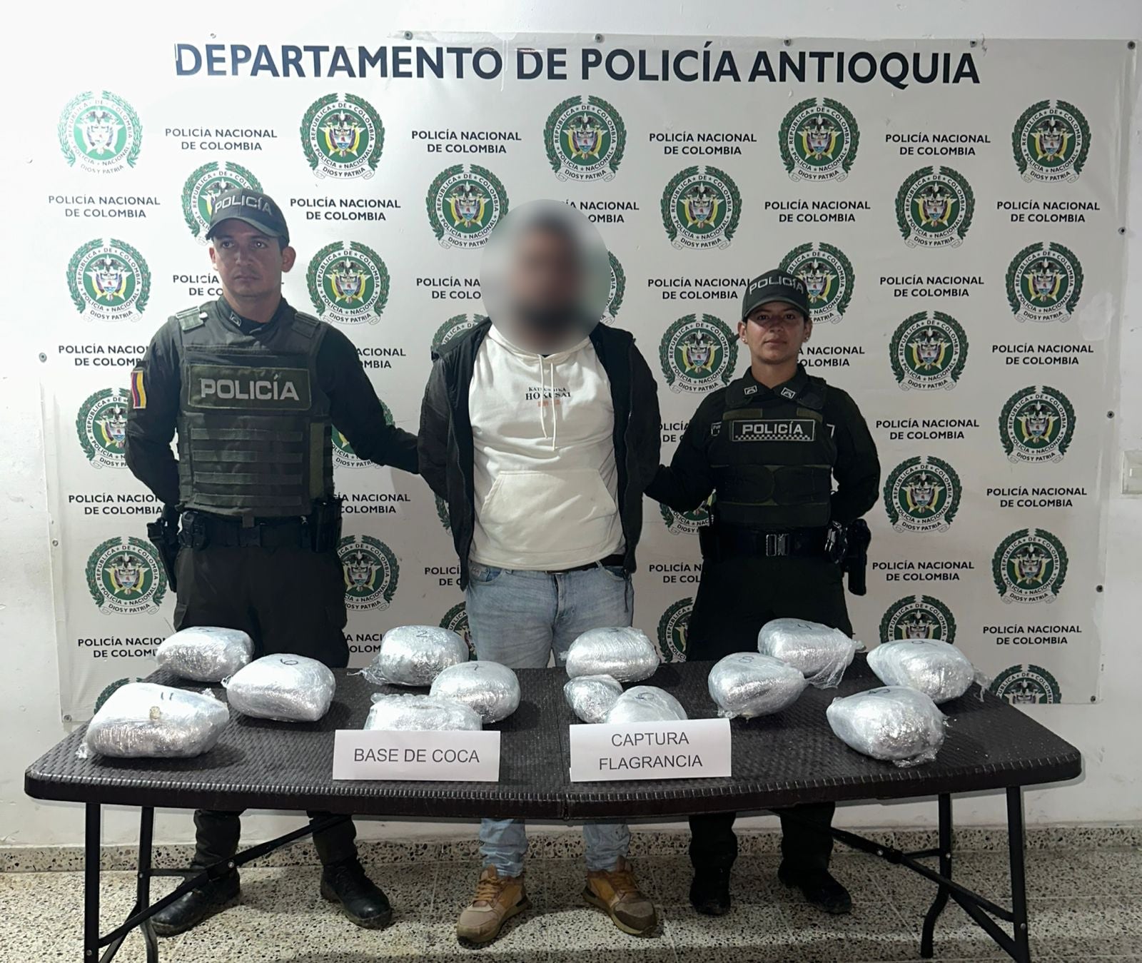 Capturado con 25 kg de cocaína en Yarumal- foto policía Antioquia