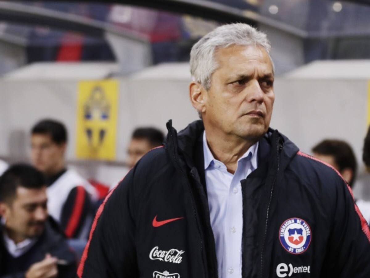 Rueda dice que Claudio Bravo debe resolver si vuelve a la selección chilena