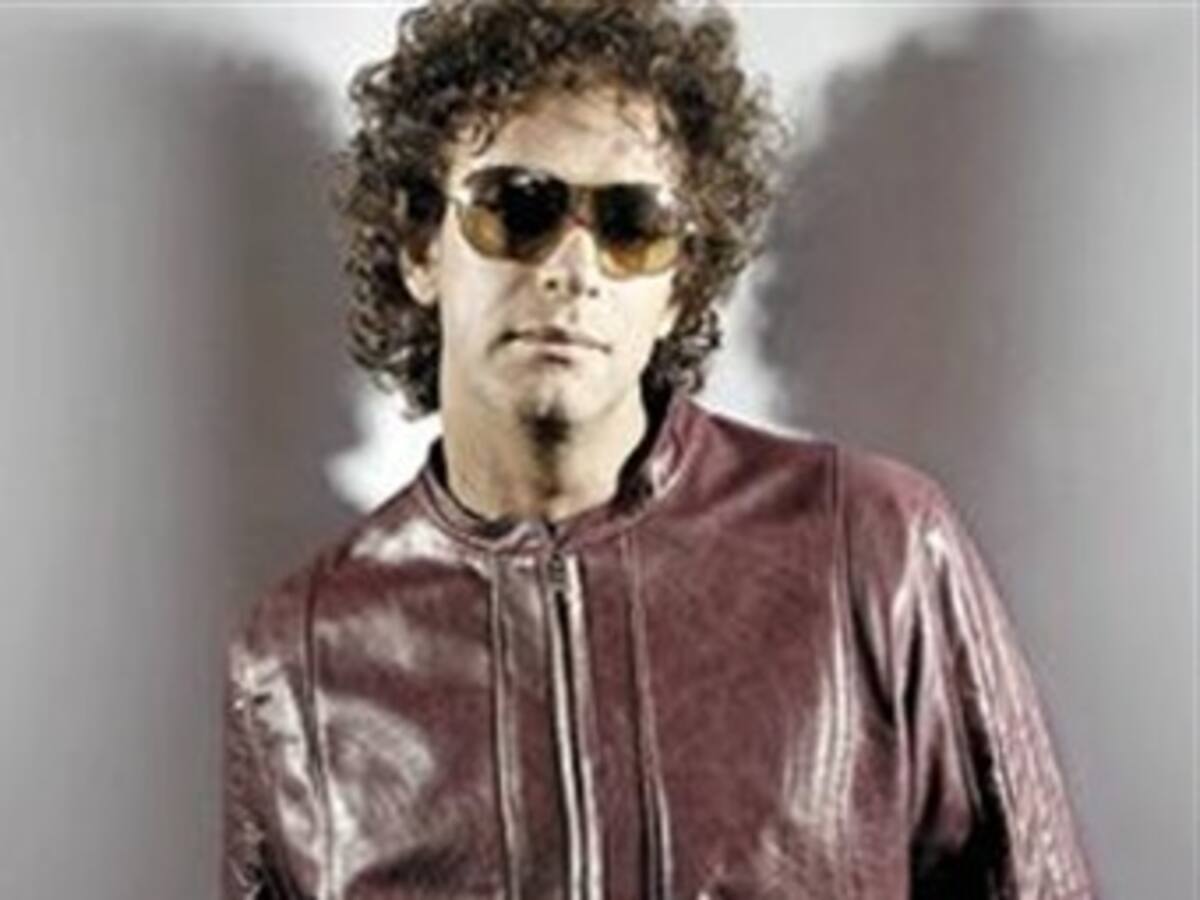 Gustavo Cerati permanece estable y bajo observación médica