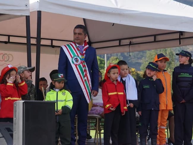 Orlando Balsero se posesionó como Alcalde de Cota