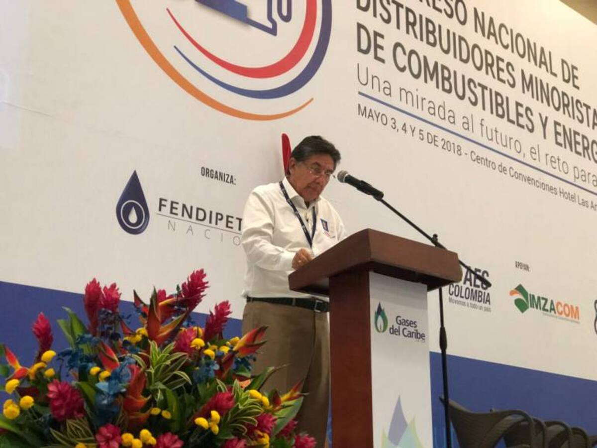 Gasolina es usada como “precursor”en elaboración de pasta de coca: Fiscalía