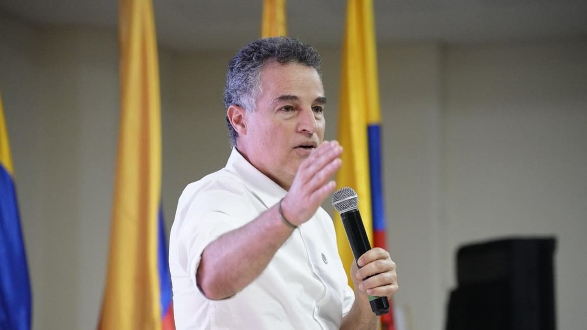 Aníbal Gaviria presentó su precandidatura presidencial con “La Fuerza de las Regiones” en Montería