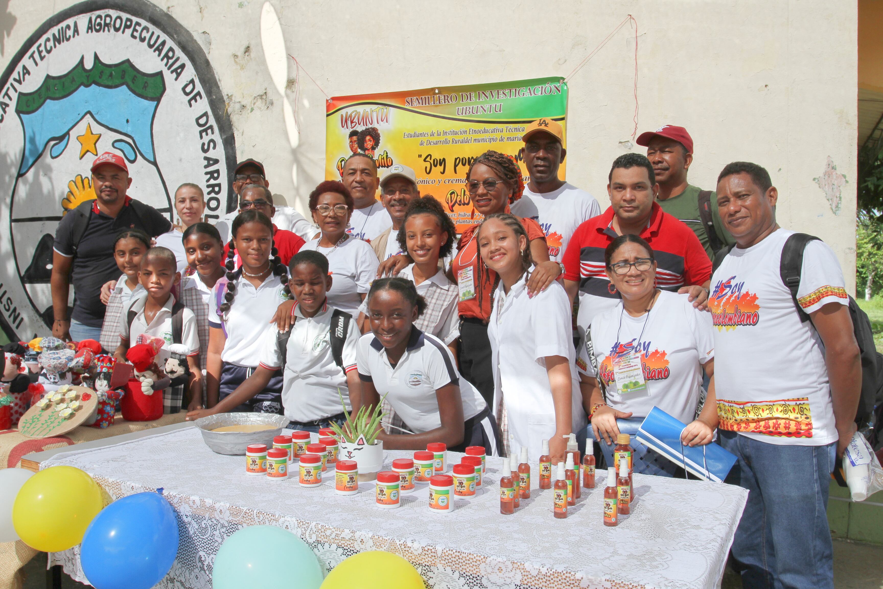 Colegio de María La Baja recibe capacitación en Proyección de Cupos Escolares