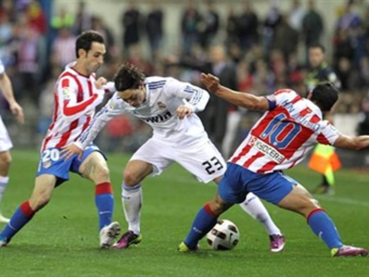 Real Madrid vence 2-1 al Atlético en el derbi madrileño