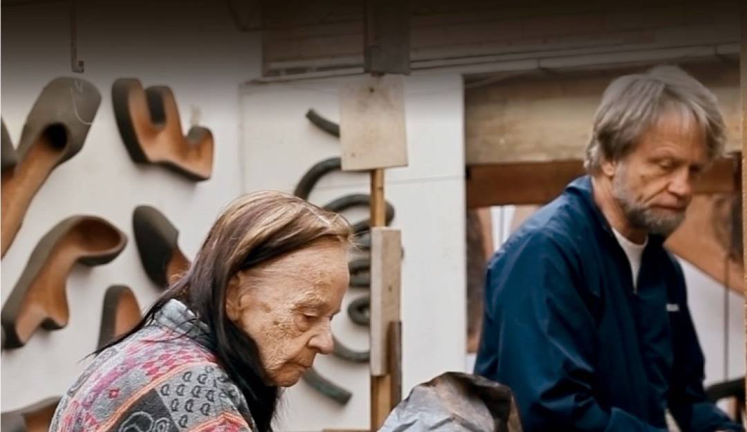 Afiche oficial de la película "Nijolé"