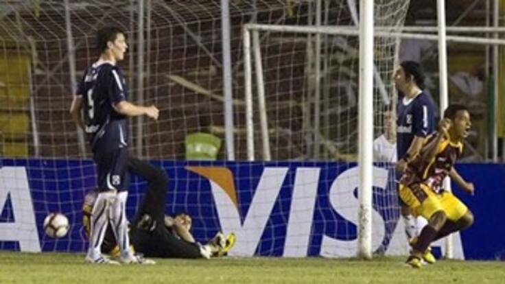 Deportes Tolima e Independiente empatan 2-2 por la Copa Suramericana