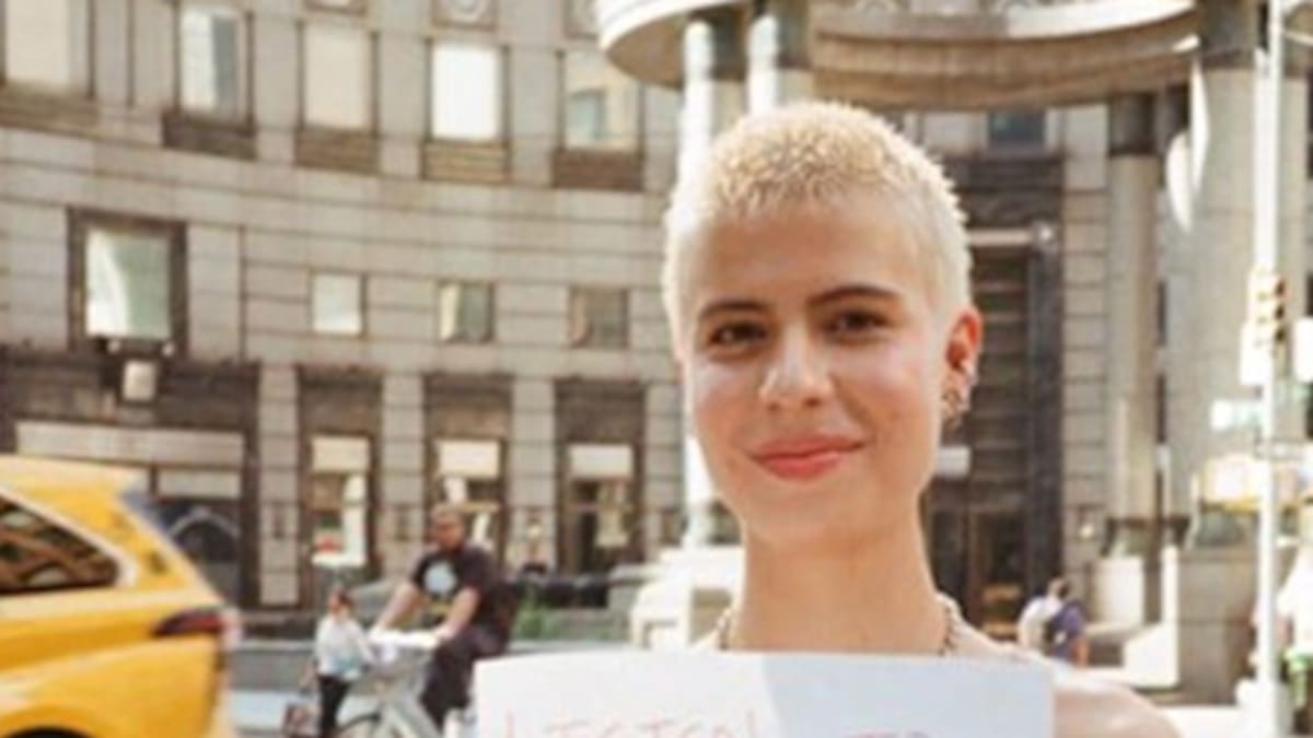 Annasofia deslumbra en Latin Alternative Music Conference 2025 y lanza “Lo Dejo Fluir”