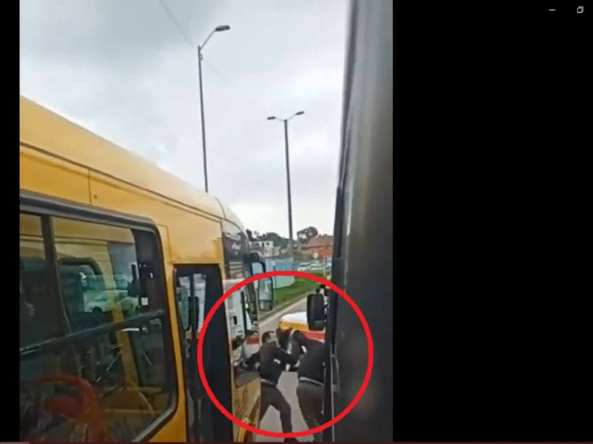 (Video) A los golpes se fueron conductores del SITP