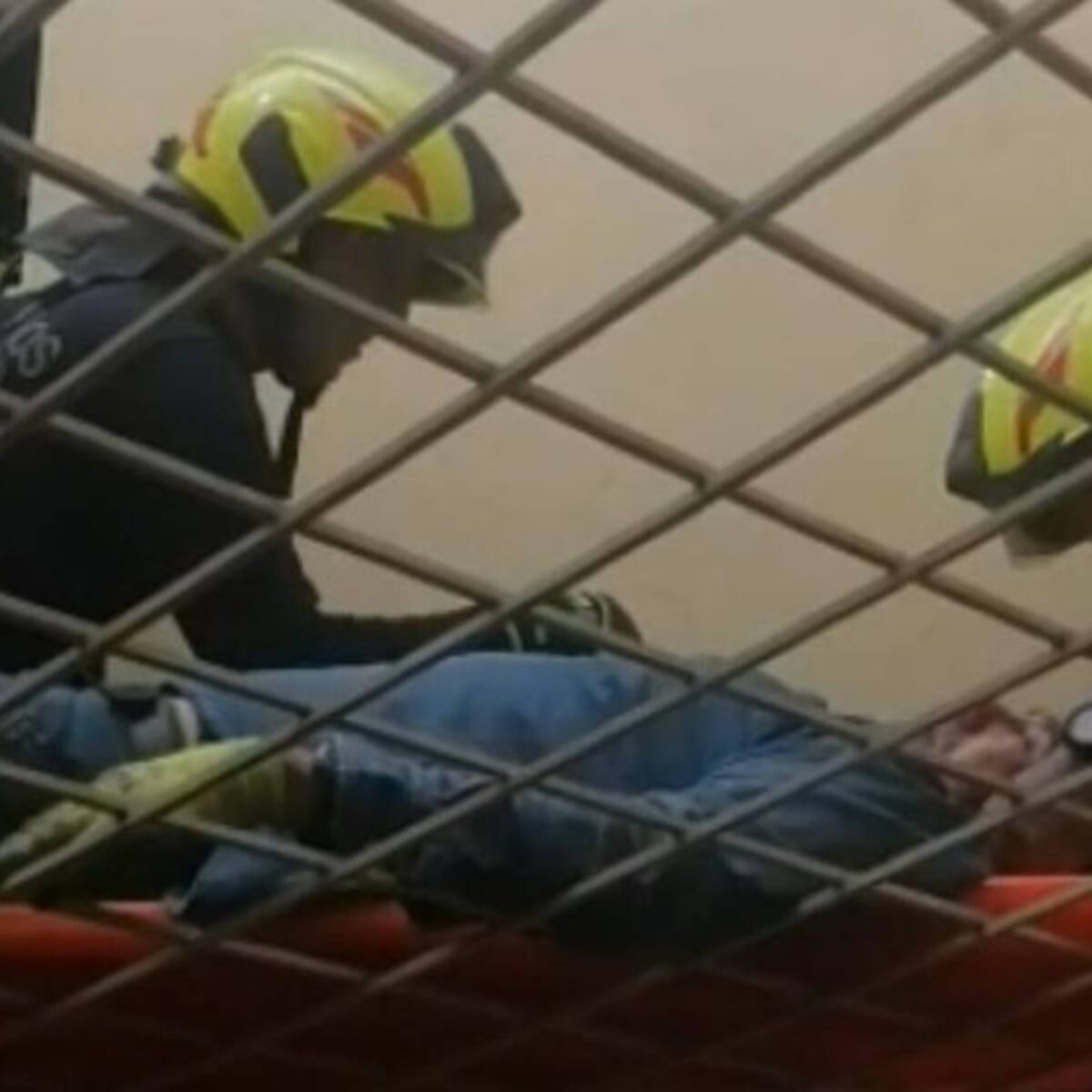 Dos obreros heridos tras accidente en vivienda