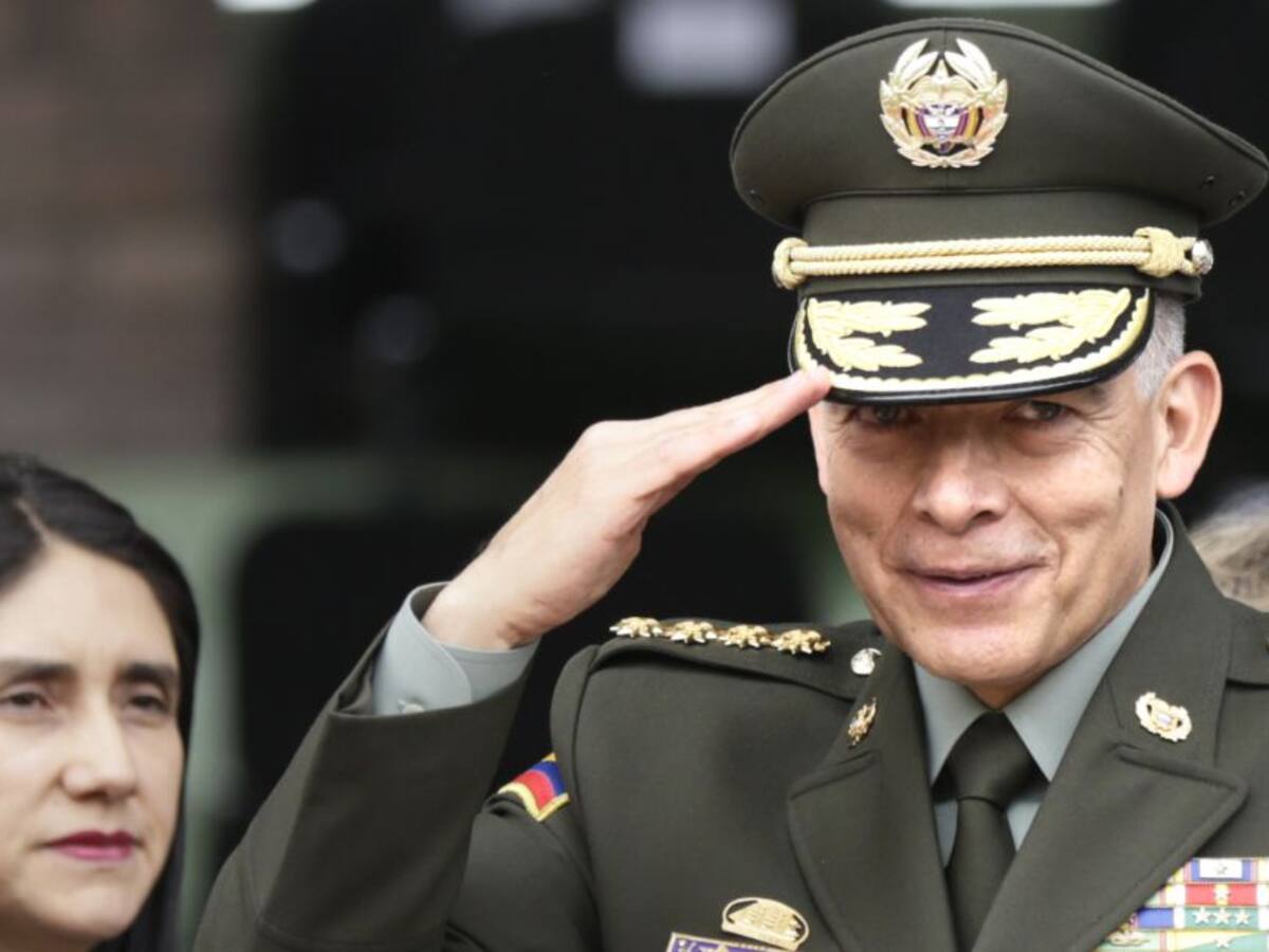 Procuraduría escuchará a MinDefensa en juicio contra director de la Policía