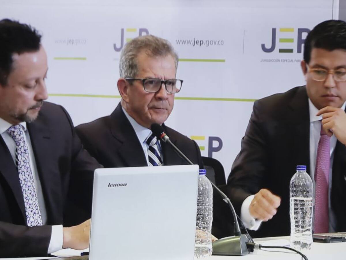 Celebran la imputación de cargos al ex general Mario Montoya