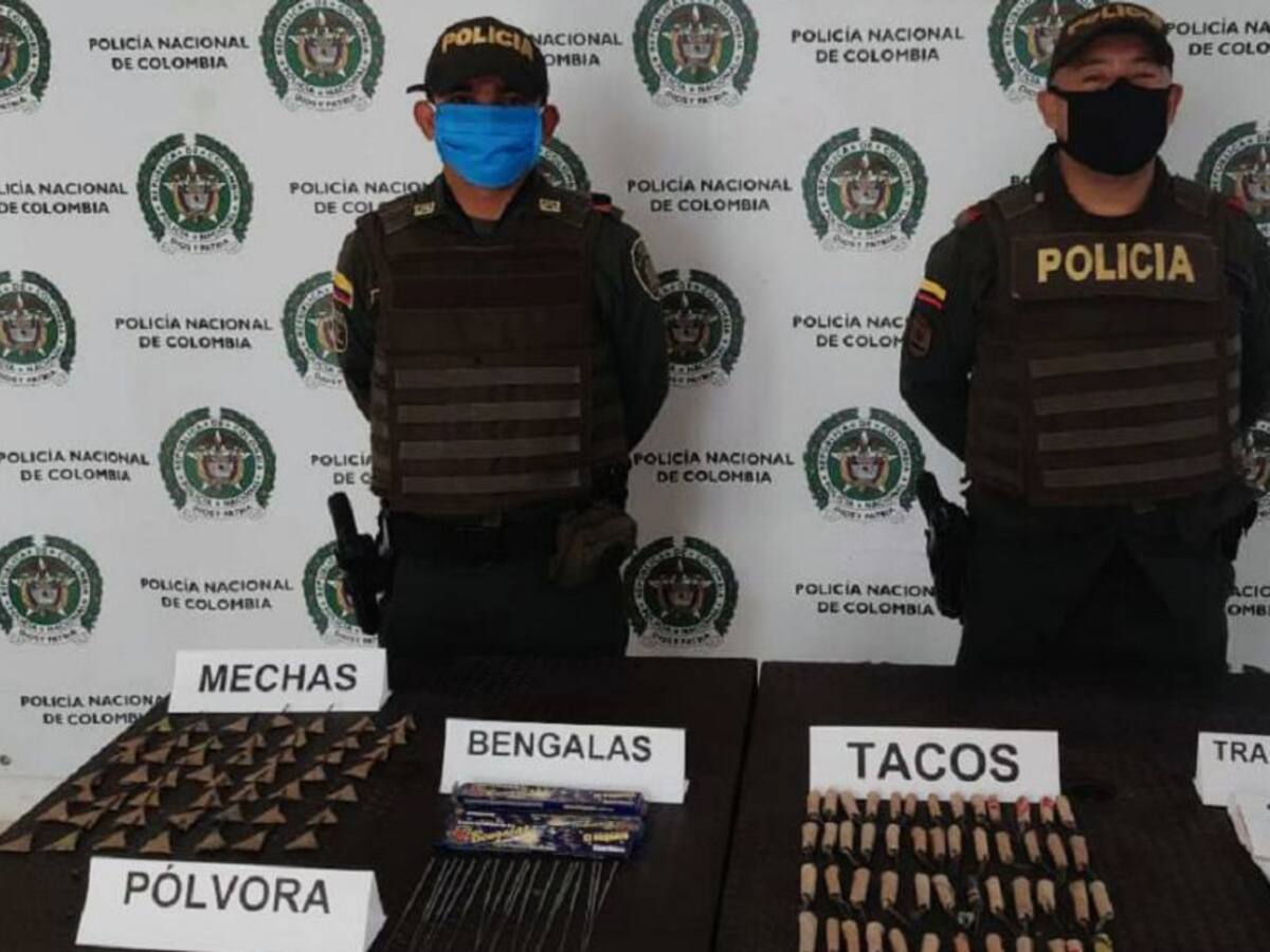 Policía incautó más de 1.500 elementos de pólvora en vías de Bolívar
