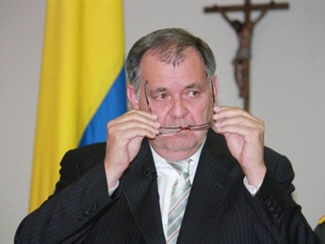 Procurador Ordóñez radica hoy su acción legal contra el fallo que lo obligó a retractarse sobre el aborto