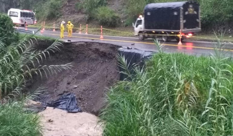 Lugar afectado en vía Cúcuta Pamplona por perdida de banca