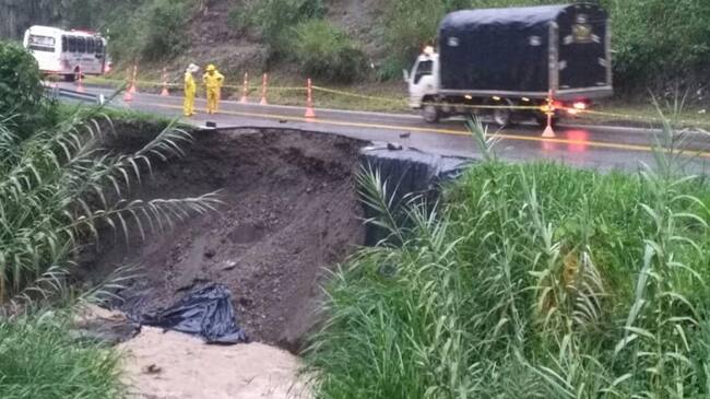 Lugar afectado en vía Cúcuta Pamplona por perdida de banca
