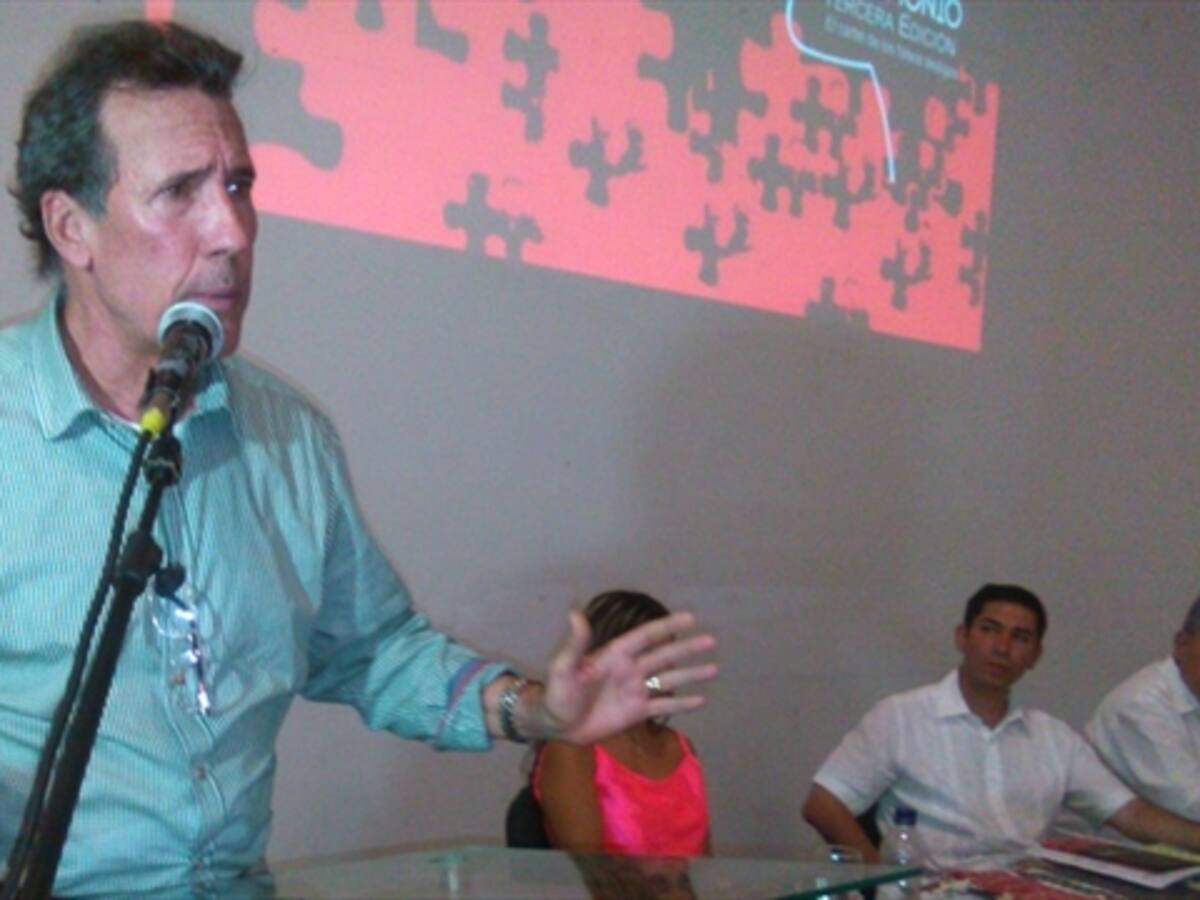 Contralmirante Arango Bacci denuncia amenazas en su contra