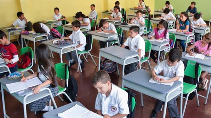 Hoy regresan a clases los estudiantes en Santander